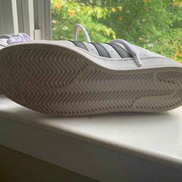 Adidas Superstar Shoes: Unisex - Picture 3 of 5